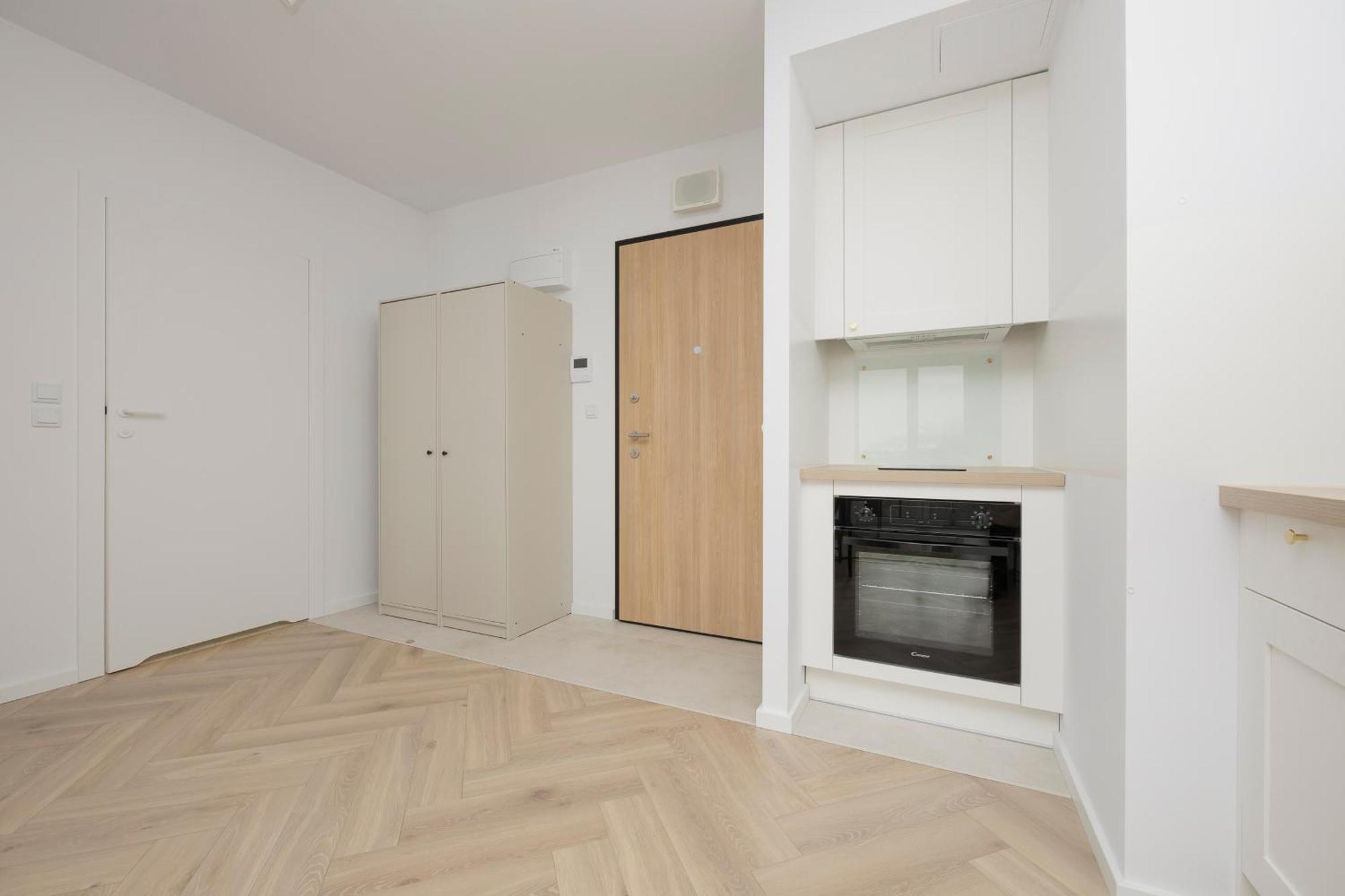 Modern Apartment With Balcony Near Aleje Jerozolimskie By Noclegi Renters Varsavia Esterno foto